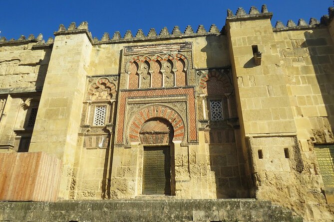 2 Days Cordoba with Mosque Ticket and Hotel Tour - Guides, group size, and the feel of the day
