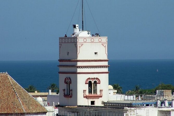 2 Hours Tour around Cádiz: History, anecdotes and curiosities - Mercado Central and Cádiz food advice