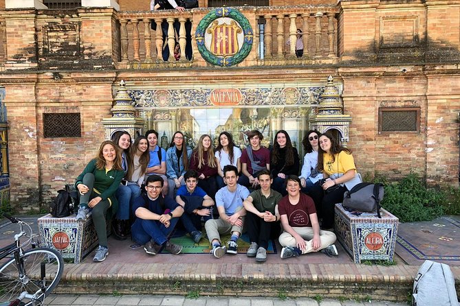 2h30 Private Walking Tour of Seville with Local Guide - Santa Cruz, where the walking gets personal