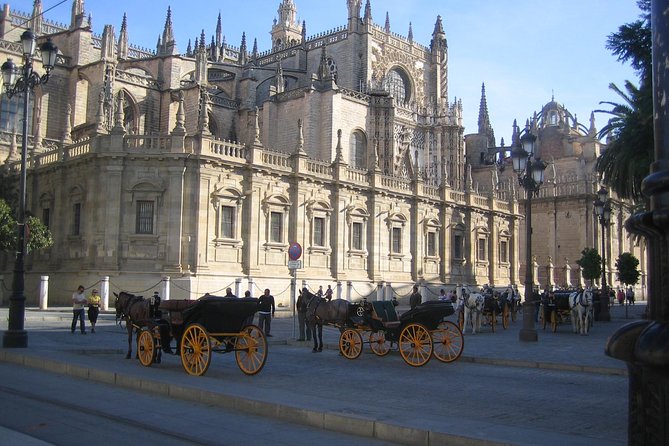 3-hour Seville Cathedral and Alcazar Skip-the-Line Combo Tour - Why this combo works well in Seville