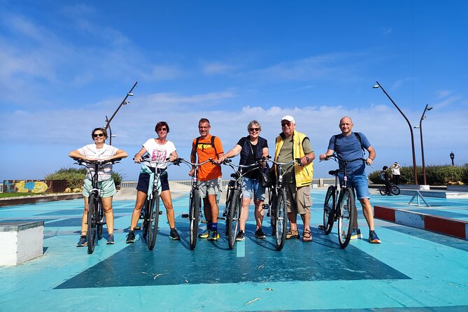 A private stroll cycling around Cádiz + bike rental - Santa María del Mar offers the Little Havana view