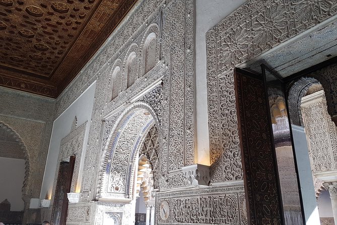 Alcazar and Cathedral of Seville Tour with Skip the Line Tickets - Four hours on your feet