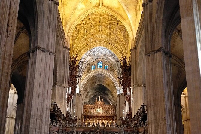 Alcazar and Cathedral, the must-sees, private tour. - Why these two Seville monuments work well together