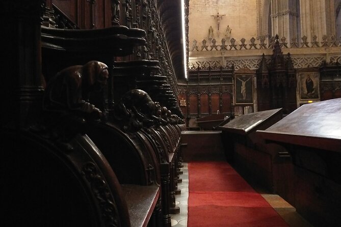 Alcazar and Cathedral, the must-sees, private tour. - Inside the Royal Alcazar: Arab foundations and royal rooms