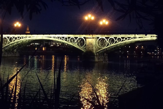 Alcazar, Cathedral, Walk By The River And Triana Private Tour - Why this route works for a first Seville visit