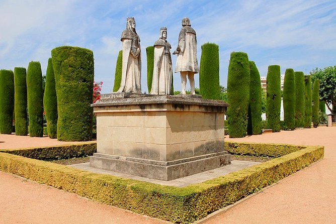 Alcazar of Cordoba Small Group Tour with Skip the Line Ticket - Starting at Plaza del Triunfo