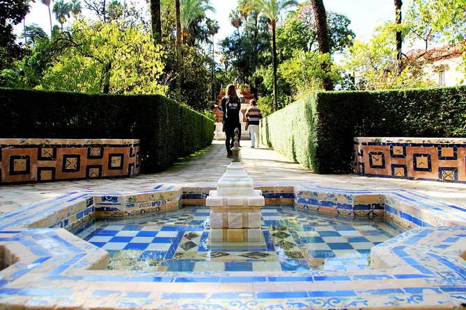 Alcazar of Seville Exclusive Group, max. 9 travelers - How much walking and attention the tour requires