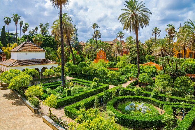Alcazar of Seville Guided tour with Skip the Line Access - The Salón de Embajadores and royal power