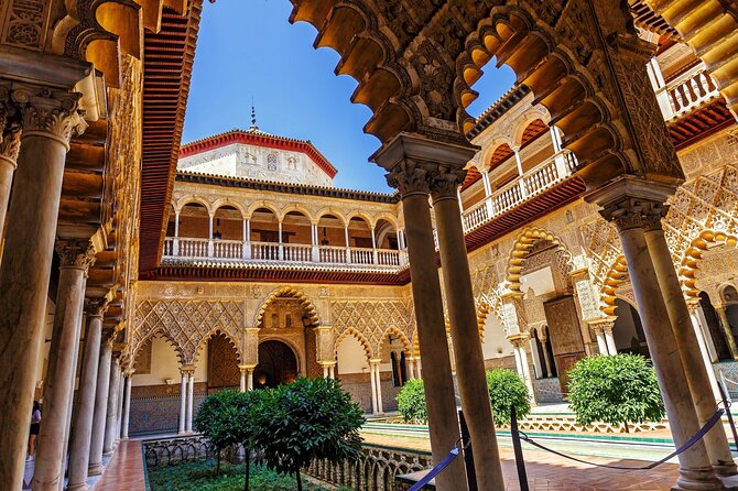 Alcazar of Seville Guided tour with Skip the Line Access - Gothic rooms, smaller courtyards, and the royal apartments