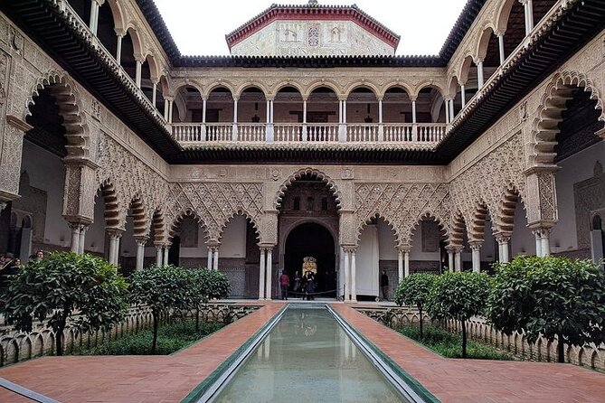 Alcázar of Seville. Skip the line! Includes access ticket - Meeting at Plaza del Triunfo at 1:30 pm