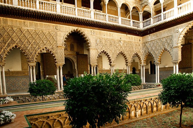 Alcazar of Seville Tour with Skip the Line Ticket - Headsets help, but check that yours works