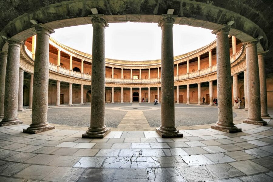 Alhambra and Albaicín Full-Day Private Tour from Seville - Is $548 per person good value?