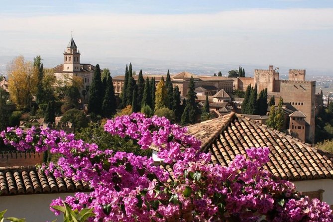 Alhambra Guided Tour & Albaicin Tour from Seville - Alcazaba explains the fortress side of the Alhambra