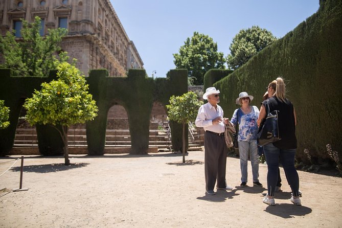 Alhambra Private Tour & Nazaries Palaces from Seville with Pickup - Why the Seville to Granada day trip works