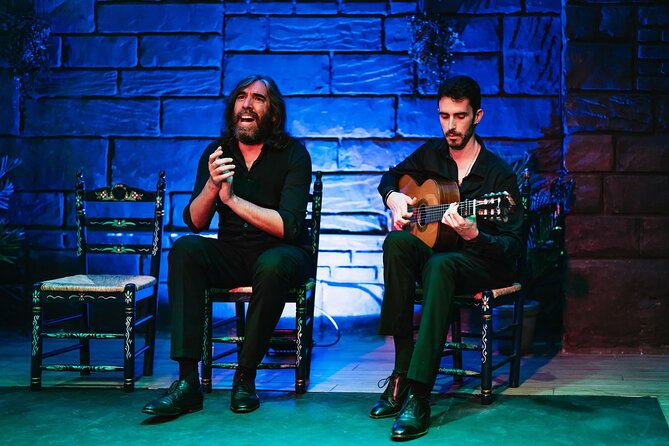 Baraka Triana. Flamenco show with drink - What happens during the one-hour show
