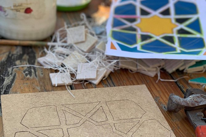 Be an Artisans in Seville for a day - Practical details for families and first-time crafters