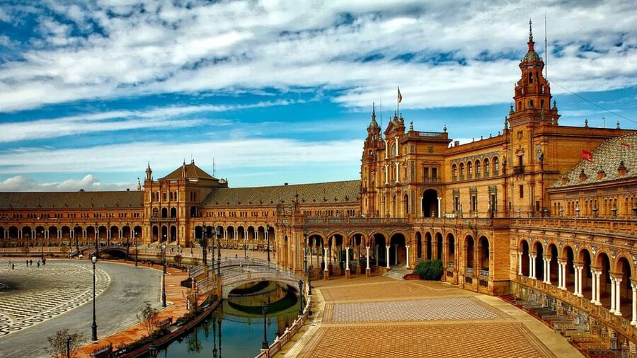 Best of Seville: Private Walking Tour with Local - Triana Market and the feel of daily Seville