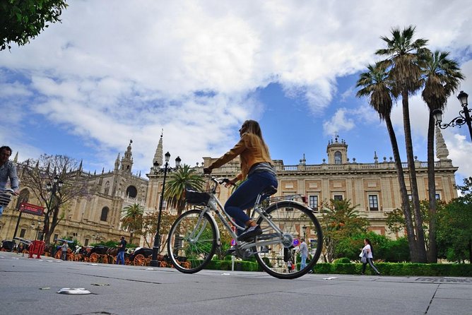 Bike rental in Seville city centre - How the guided option compares with independent cycling