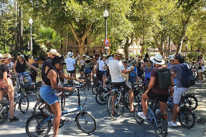 Bike Rental per Day in Seville - Picking up the bicycle on Calle San Jorge