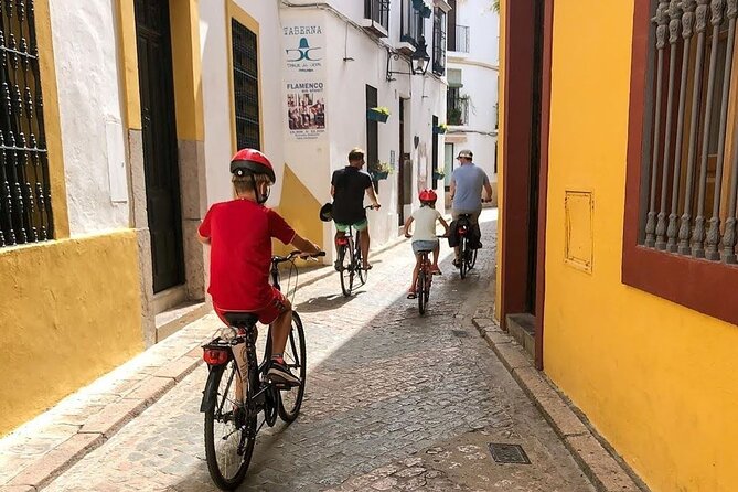 Bike Tour Córdoba - Along the Guadalquivir to the Roman Bridge