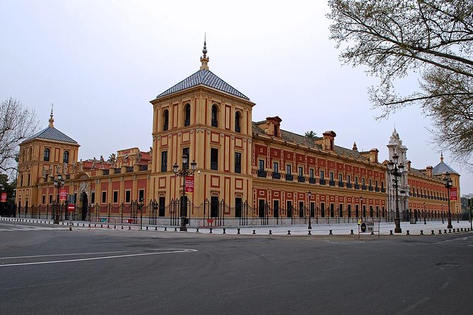 Bike tour through the monumental area of Seville - Plaza de la Maestranza and Seville’s public traditions