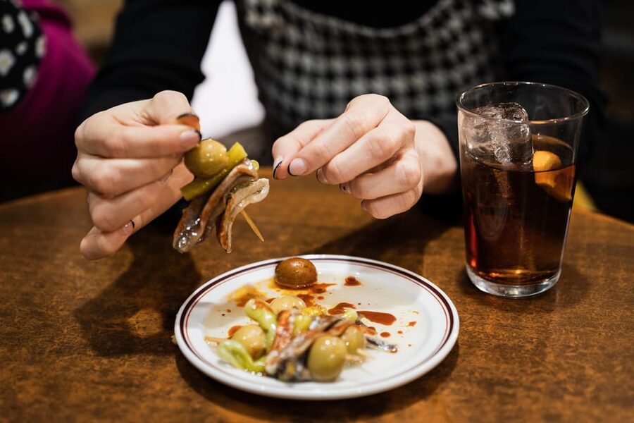 Cadiz Food Tour with Tapas & Drinks with a Local - Why a Cádiz food walk makes sense