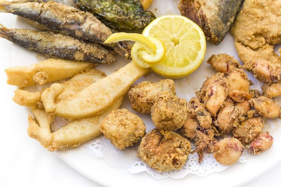 Cádiz: Local Tapas Experience - Who should book this Cádiz tapas experience
