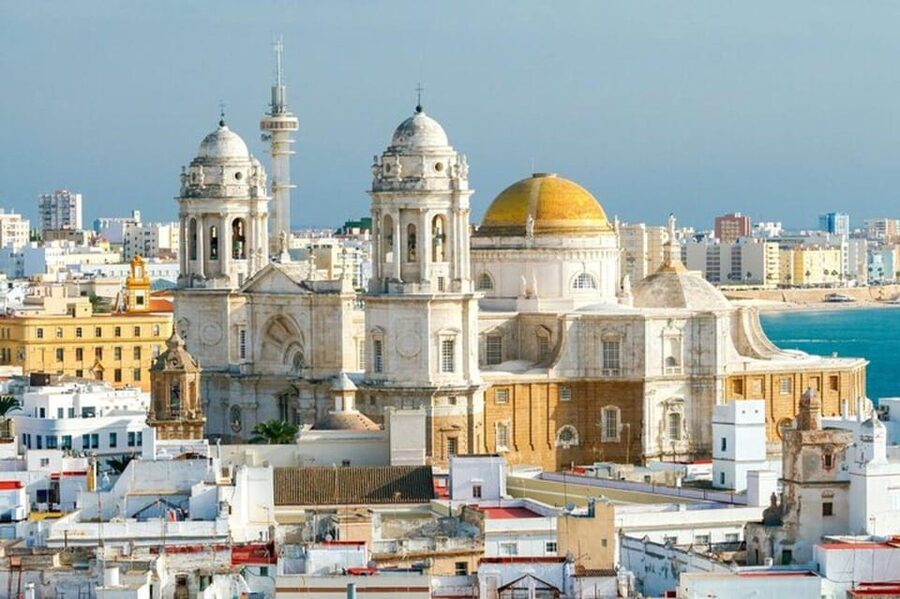 Cadiz: Must-See Highlights Walking Tour - Why This Short Walk Works in Cádiz