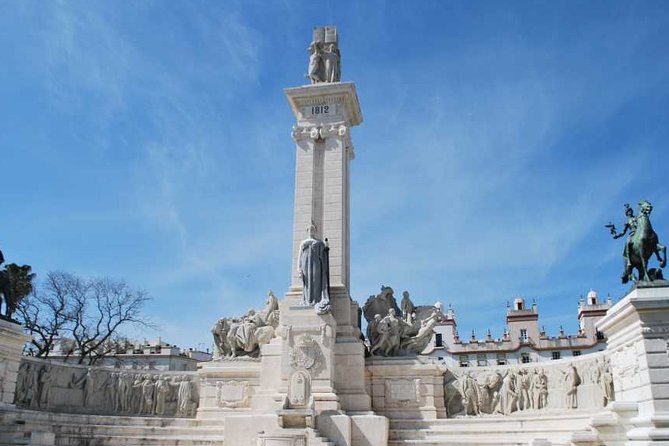 Cadiz Shore Excursion: Scenic & walking tour with cheese and sherry tasting - Why the minivan and walking combination works