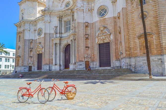 Cadiz Small Group Bike Tour - Caleta Beach and Cádiz’s film-set scenery