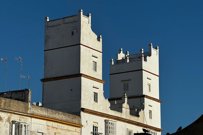 Cadiz to Vista de Gaviota : visit the Tavira Tower and Camera Obscura - Plaza de Las Flores and the rhythm of old Cádiz