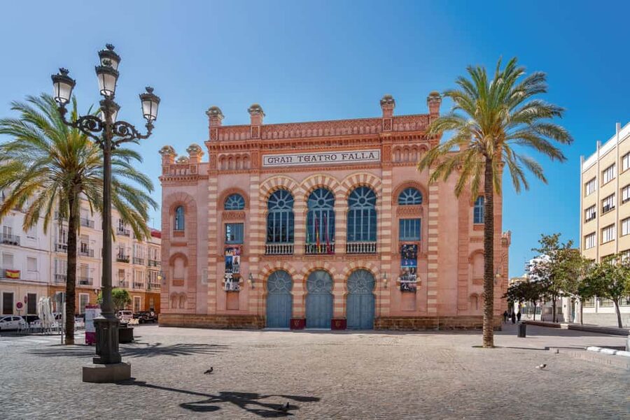 Cádiz TukTuk Tour with Audioguide - Gran Teatro Falla and Genovés Park