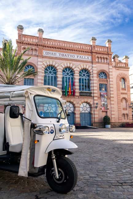 Cádiz TukTuk Tour with Audioguide - El Pópulo and the Old Cádiz Core