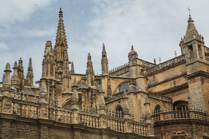 Cathedral and Giralda Tour - Who should book this experience?