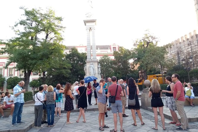 Cathedral of Seville English Guided Tour with Skip the Line & Access to Giralda - Royal tombs, Columbus, and the key to Seville