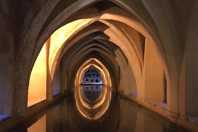 Classic Private Tour of Seville - Seeing Seville Cathedral and climbing the Giralda