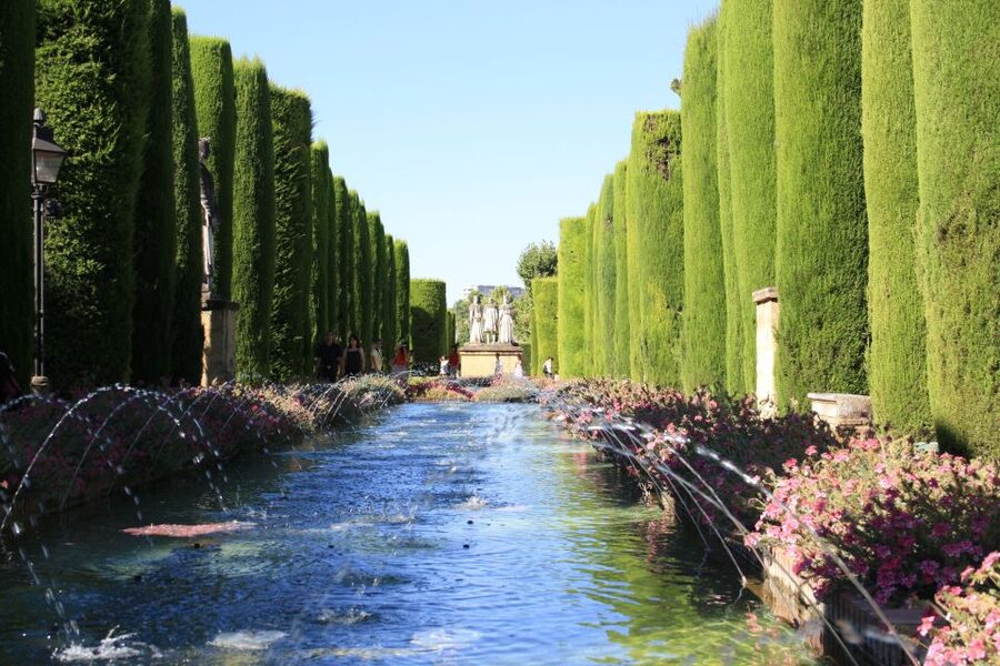Córdoba: Alcázar and Jewish Quarter 2-Hour Guided Tour - Key points to know before booking
