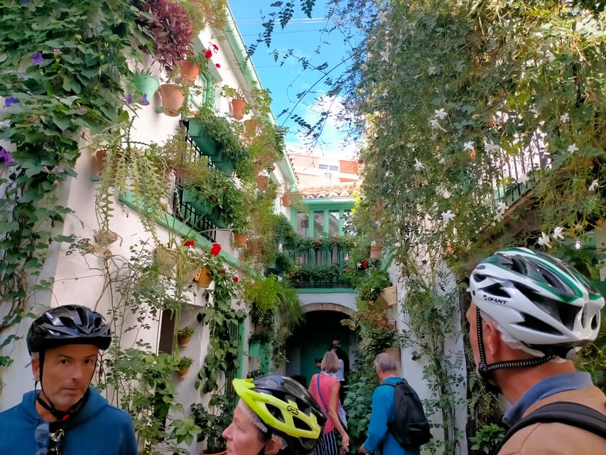 Cordoba Courtyards by Bike, Electric Bike - What guide Jorge adds