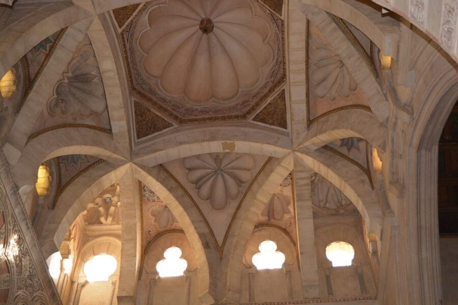 Cordoba: Early Bird Private Tour of the Mosque-Cathedral - Small details that make the visit easier