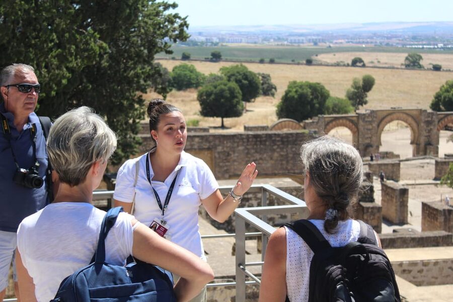 Córdoba: Guided Tour of Azahara Medina - The visitor center builds the missing city