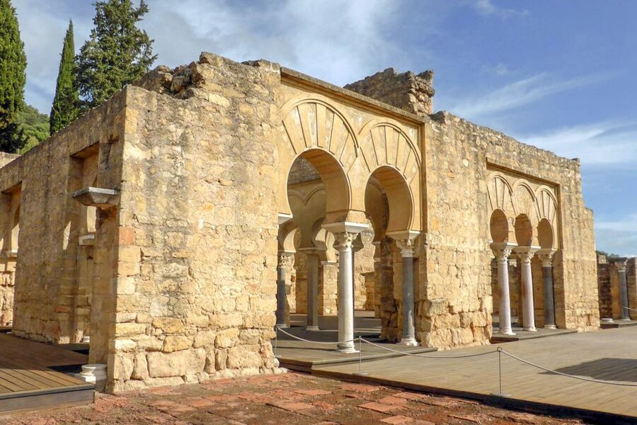 Córdoba: Guided Tour of Azahara Medina - How much history will you get?