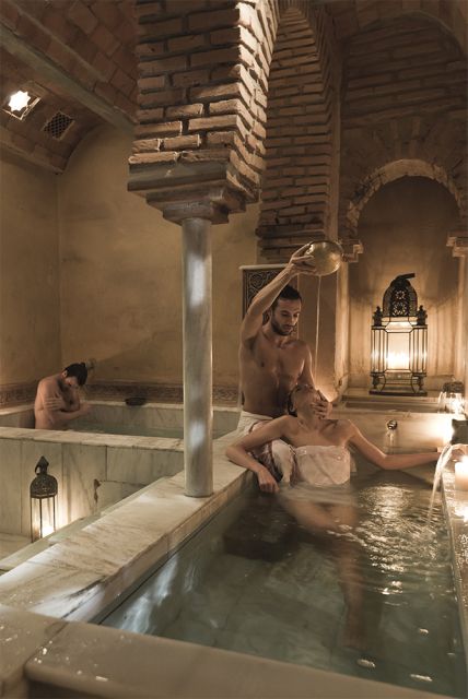 Córdoba: Hammam Al Ándalus Entry Ticket w/Optional Massage - Who will enjoy it most?