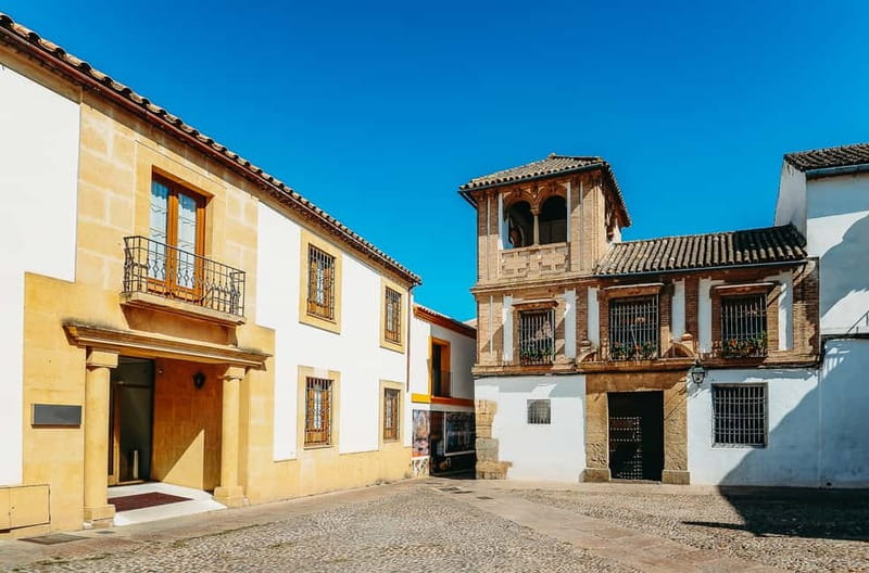 Córdoba: Jewish Quarter, Mosque, and Alcázar Tour - Key Points