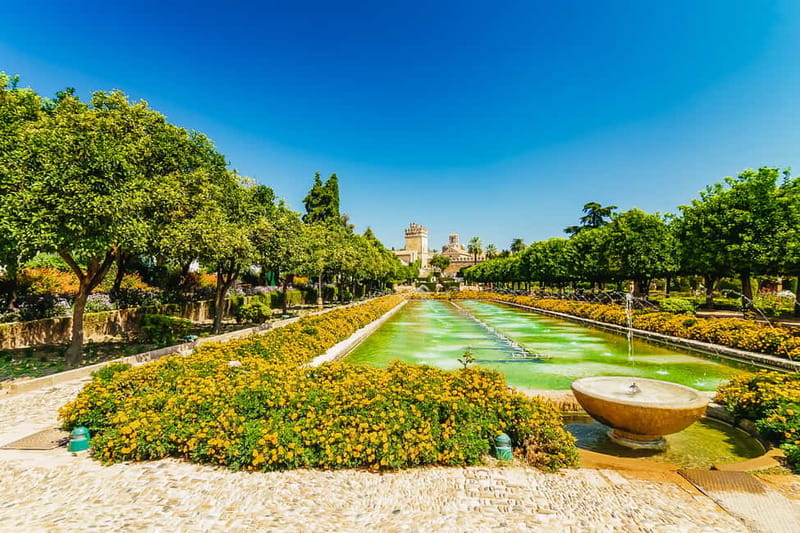 Córdoba: Jewish Quarter, Mosque, and Alcázar Tour - The Alcázar of the Christian Kings and Its Gardens