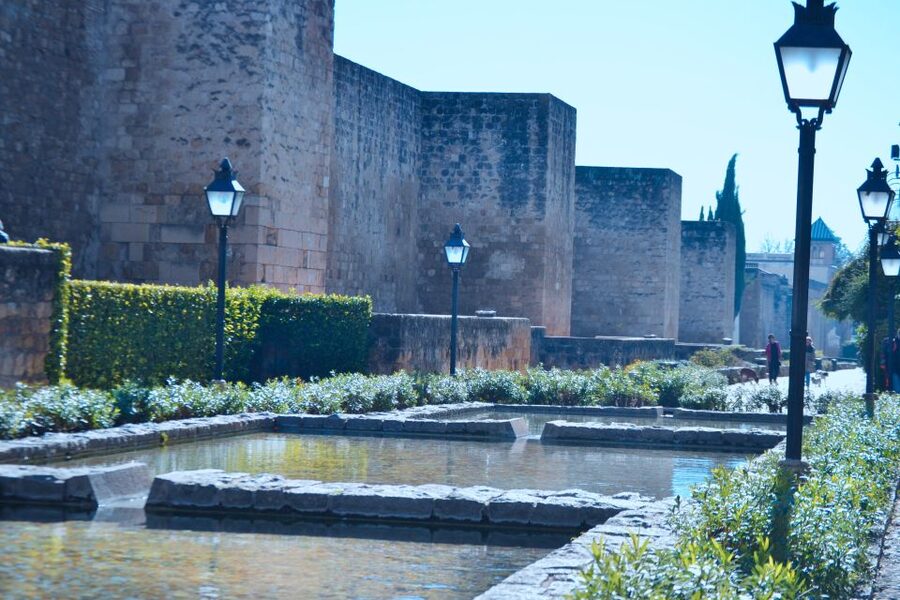 Cordoba: Jewish Quarter Walking Tour - Narrow lanes and the Jewish Quarter