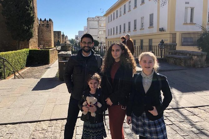 Cordoba Jewish Tour - Córdoba Synagogue, a small building with a large story