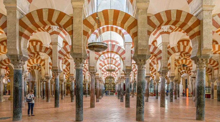 Córdoba: Mosque and Alcazar Private Tour with tickets - Key points at a glance