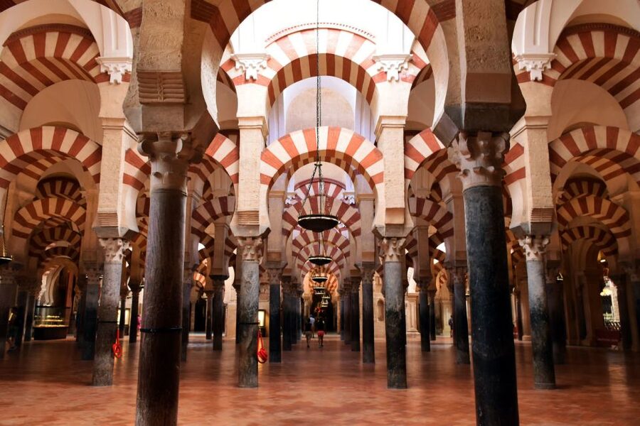 Cordoba Mosque-Cathedral: Skip-the-Line Guided Tour - What the 90-minute route feels like