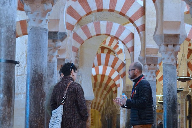 Cordoba Mosque Guided Tour - Inside the forest of double arches
