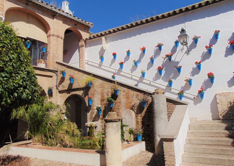 Córdoba Mosque, Jewish Quarter and Alcázar 3-Hour Tour - Timing, languages, and practical details